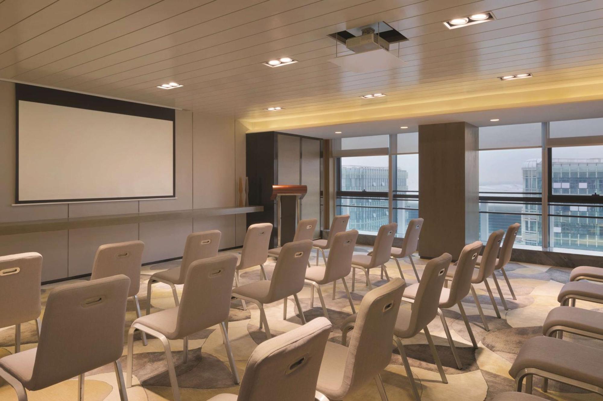 Hyatt House Airport Hotel Shenzhen