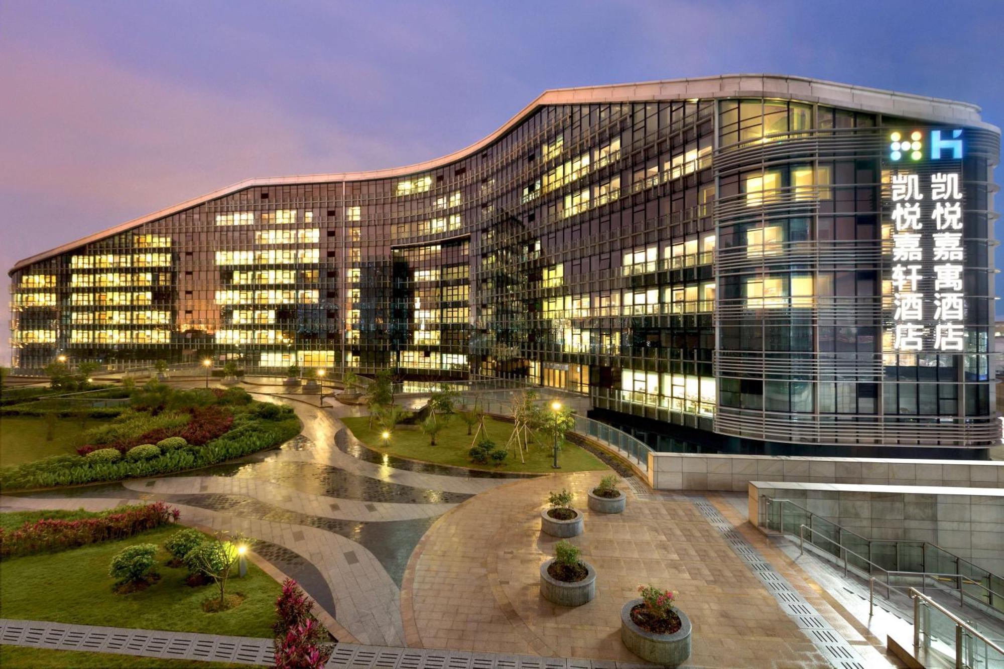 Hyatt House Airport 4*